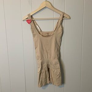 NWT Assets by Spanx Full Body Shapewear Nude Size Extra Large